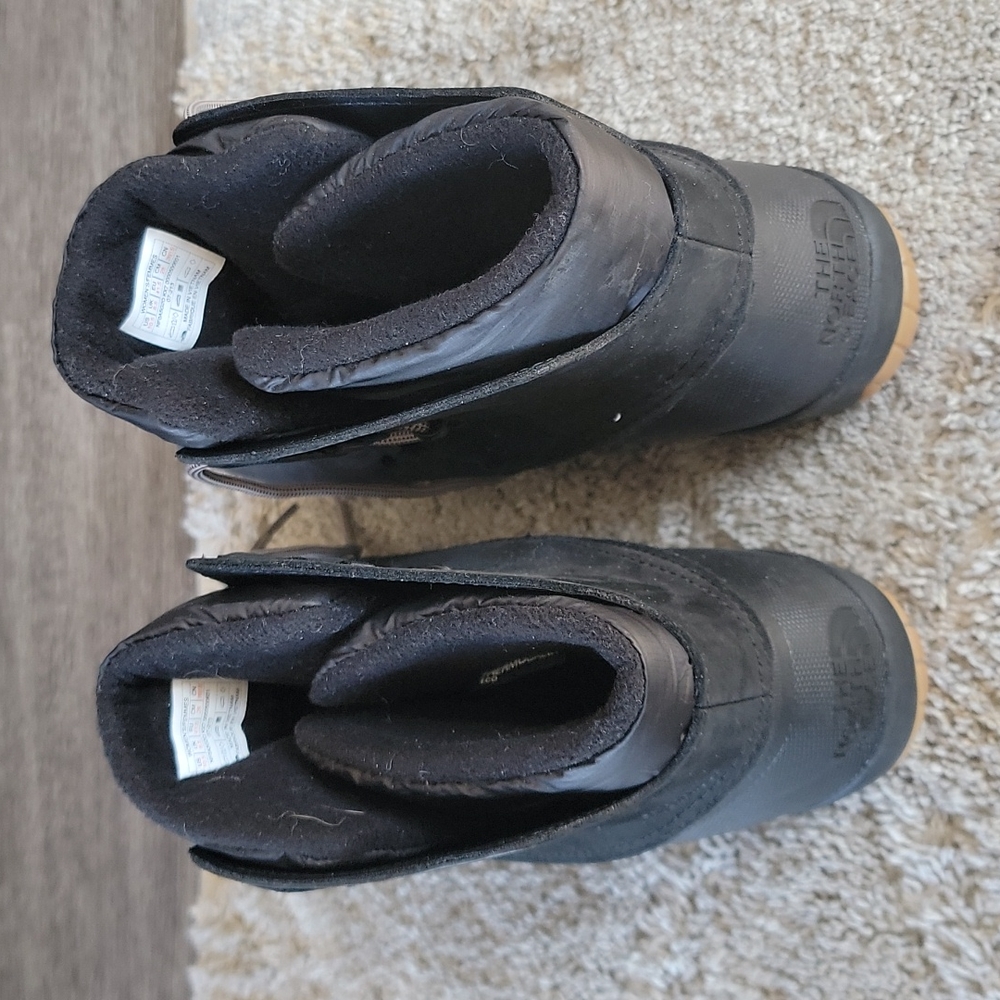 The North Face boots black